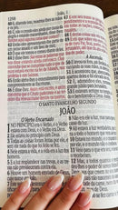 Golden luxo- BIBLIA MÉDIA